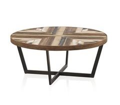 Mesa de centro de madeira com pernas de metal