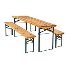 Conjunto de mesa e bancos
