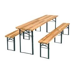 Conjunto de mesa e bancos