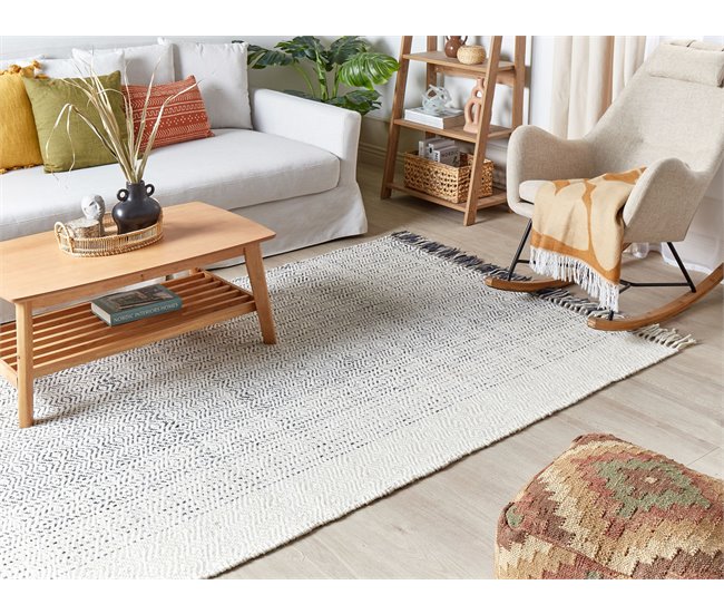 Beliani Pelos curtos OMERLI 160x230 Branco
