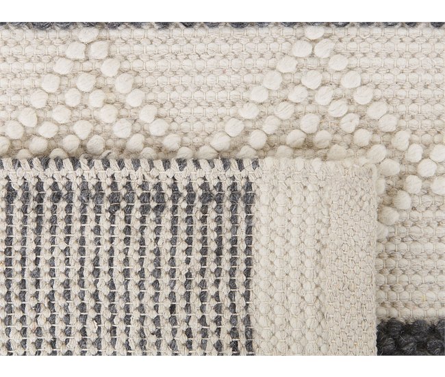 Beliani Pelos curtos DAVUTLAR 80x150 Bege