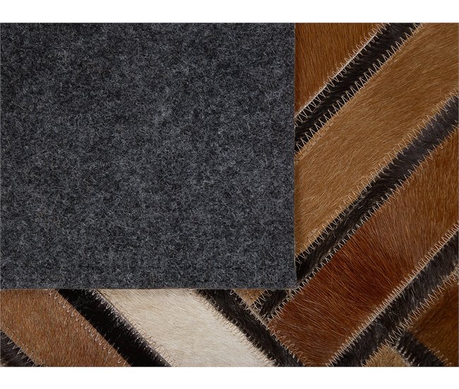 Beliani Pelos curtos TEKIR 140x200 Bege