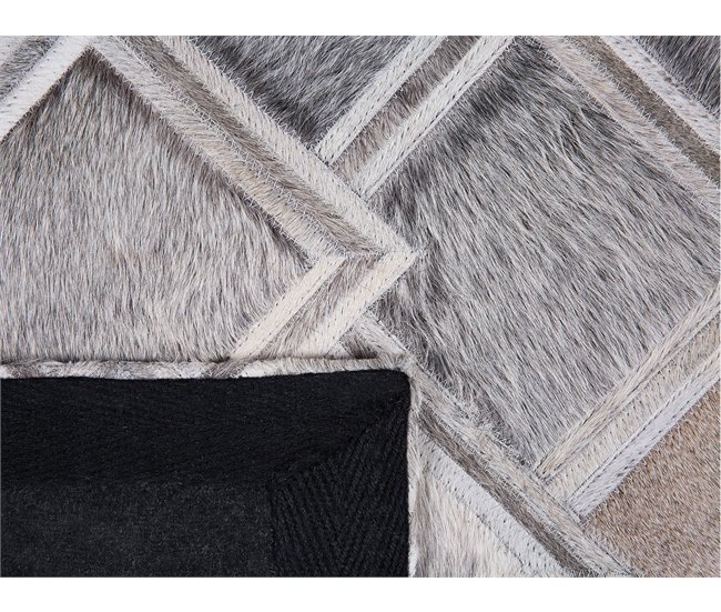 Beliani Pelos curtos AGACLI 160x230 Cinza Claro