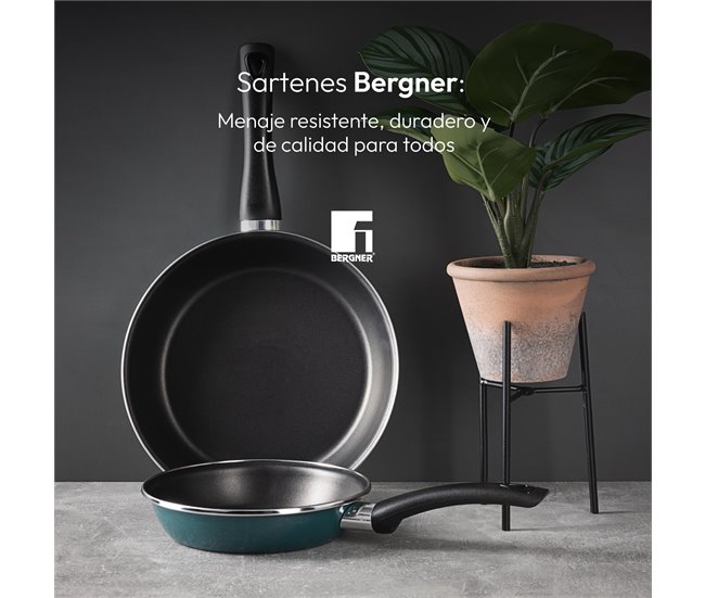 Conjunto de 2 frigideiras CLASSIQUE em + utensílios de cozinha Bergner Preto