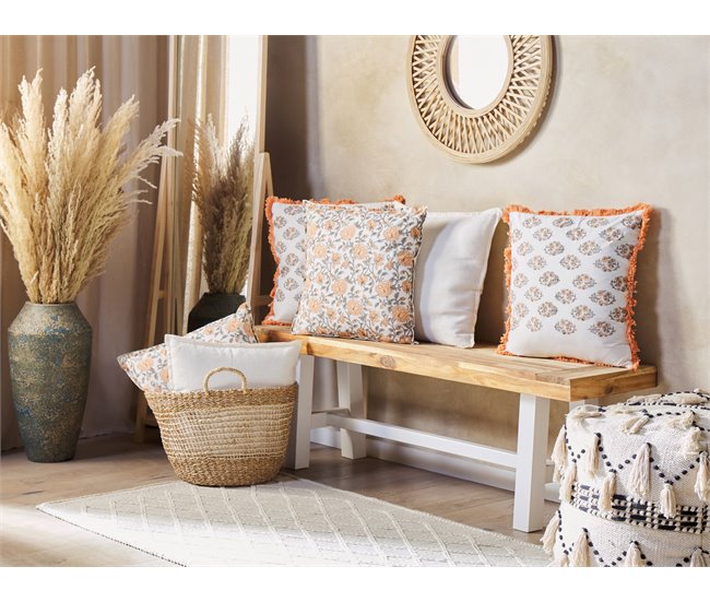 Beliani Almofada decorativa MEADIA Branco/ Bege