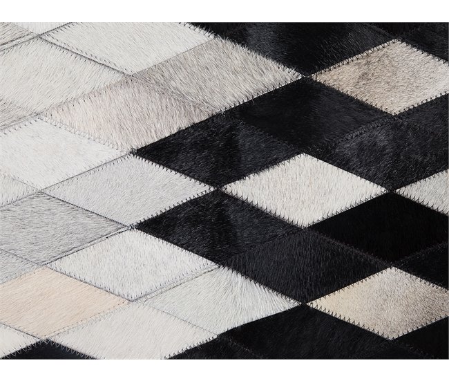 Beliani Pelos curtos MALDAN 160x230 Bege
