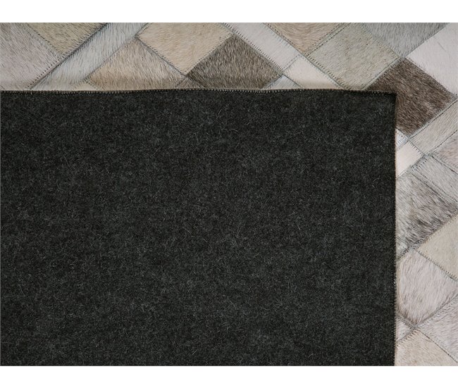 Beliani Pelos curtos HIRKA 140x200 Cinza