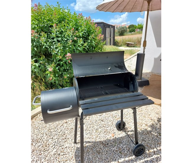 Beliani Barbacoa de carbón KATLA Preto