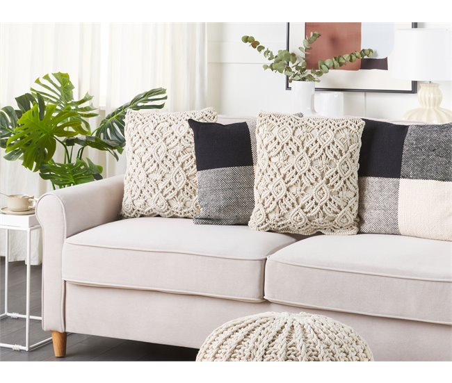 Beliani Almofada decorativa ESENKOY Bege