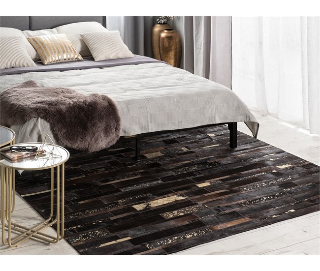 Beliani Pelos curtos ARTVIN 200x200 Castanho