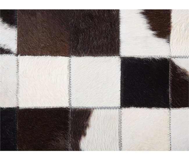 Beliani Pelos curtos BERGAMA 140x140 Creme