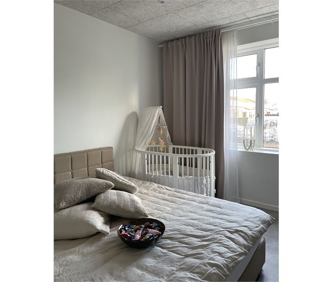 Beliani Cama continental Poliéster ADMIRAL 190x215 Areia
