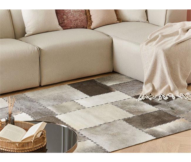 Beliani Pelos curtos PERVARI 140x200 Cinza Escuro