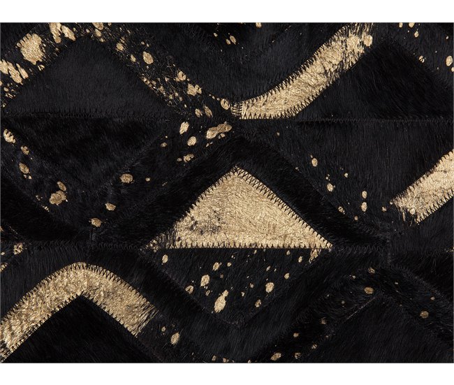 Beliani Pelos curtos DEVELI 140x200 Preto