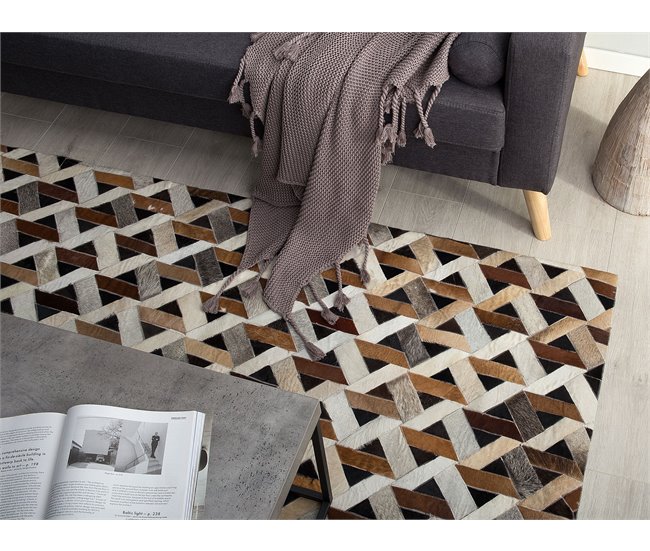 Beliani Pelos curtos TUGLU 160x230 Castanho