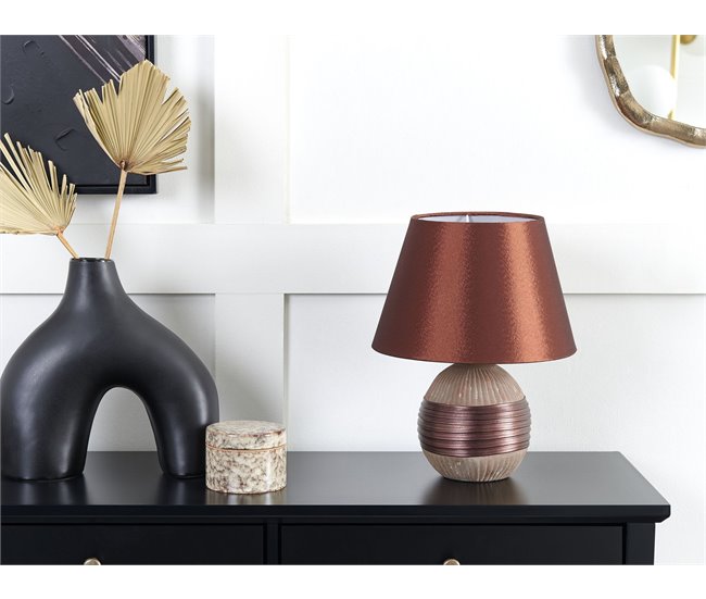 Candeeiro de mesa Beliani SADO Castanho