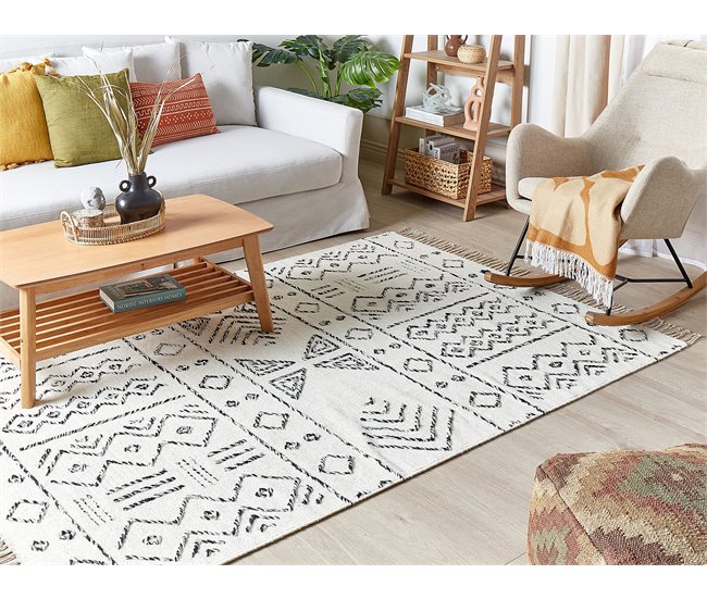 Beliani Pelos curtos ALKENT 140x200 Branco/ Bege