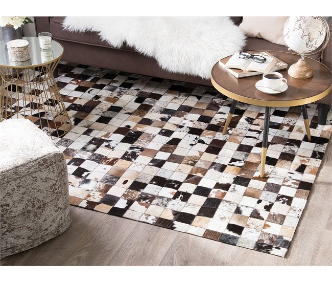 Beliani Pelos curtos CERLI 140x200 Bege