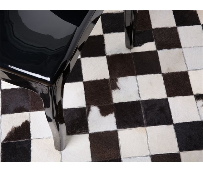Beliani Pelos curtos BERGAMA 140x140 Creme