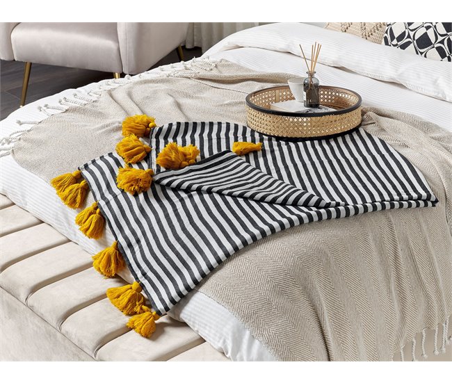 Beliani Manta SUNWAL Branco/ Preto