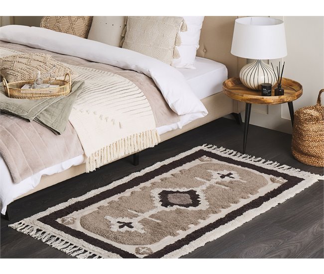 Beliani Pelos curtos GEYVE 80x150 Bege