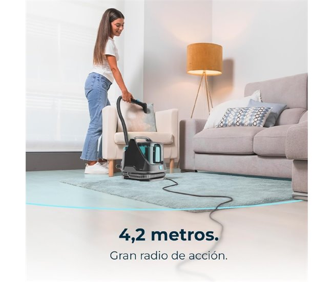 Cecotec Aspirador de estofos Spot & Carpet Clean. Potência de 650 W. Dois depósitos, um para água limpa e outro para água suja. Pulverizador de água e 12 kPa de sucção. Preto