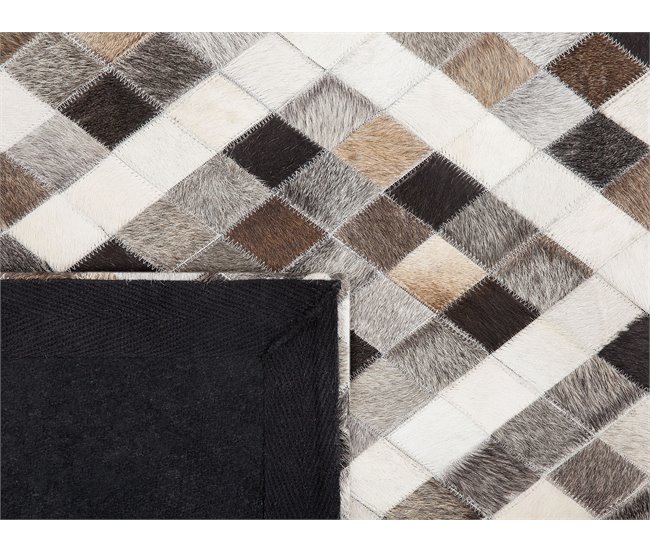 Beliani Pelos curtos AKDERE 140x200 Cinza Escuro