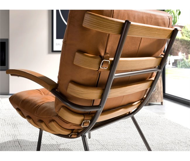 ANGEL CERDA Poltrona de couro marrom e freixo Camel