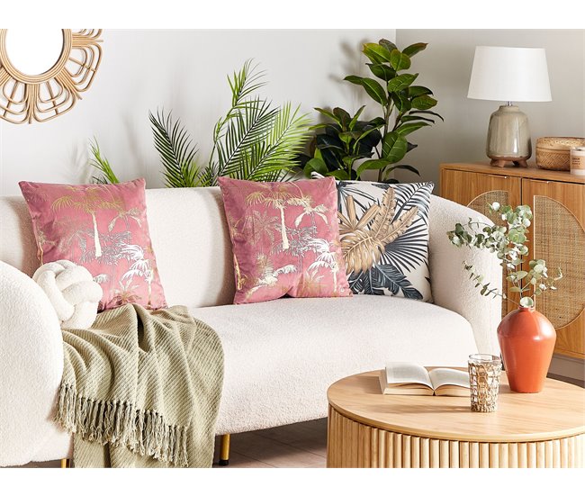 Beliani Almofada decorativa CARANDAY Rosa
