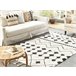 Beliani Pelos curtos KHEMISSET 140x200 Branco/ Bege