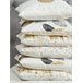 Beliani Almofada decorativa LOTUS Branco
