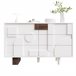 Aparador com efeito madeira e frente em relevo geométrico Aparador com efeito madeira e frente em relevo geométrico Branco